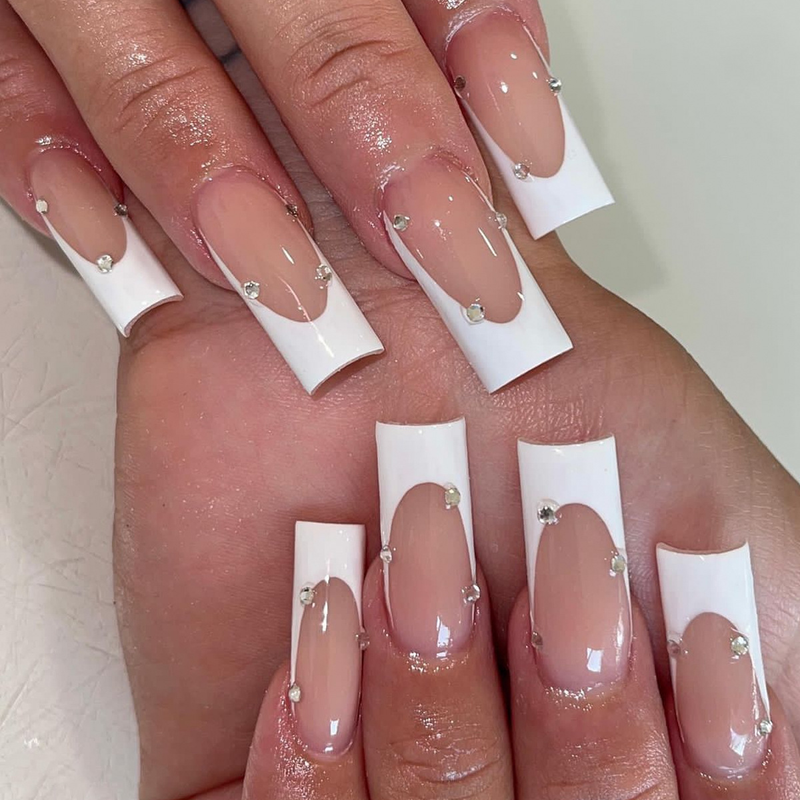 24 Stücke Weiße Einfache Französische Gefälschte Nagelspitzen Lange Quadratische Maniküre Falsche Nägel Tragbare Ballettpresse Auf Nägel Finis S S_voghion.com