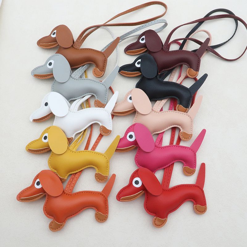 Pendentif teckel mignon bricolage lanière cuir chiot sac pendentif schnauzer couple voiture pendentif_voghion.com
