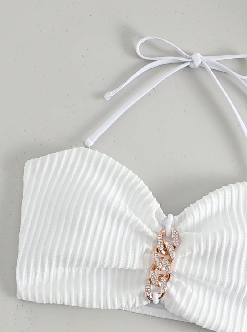 2024 neue Mode Sexy Design Gefühl Hängenden Hals Metall Zubehör Einfache Elegante Temperament Bikini Badeanzug Anzug_voghion.com