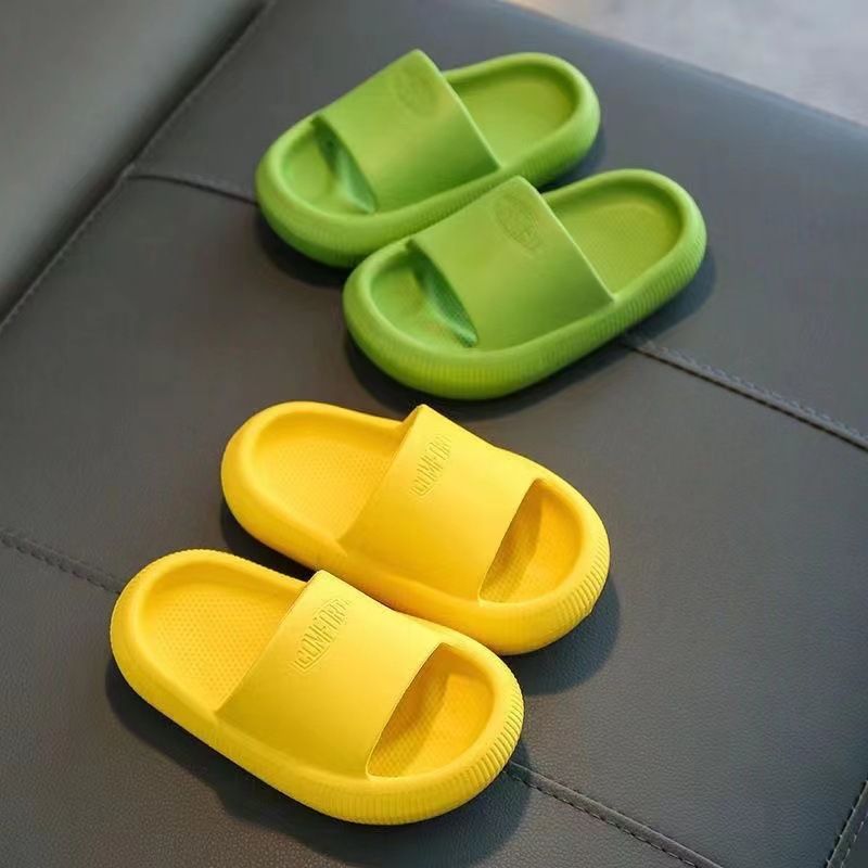 Sommer süße Kinder Jungen und Mädchen tragen coole für Hausfremde koreanische weiche Sohle Anti-Rutsch-Duschpantoffeln_voghion.com