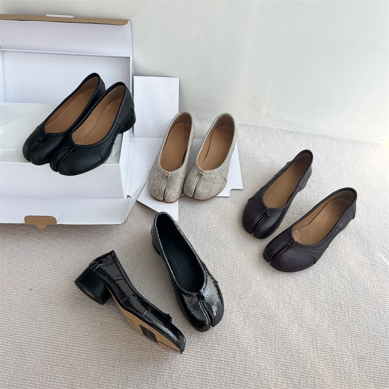2025 neue echte Leder plissiert Schaffell Burst Muster Schuhe Leinen Chunky Heel Split Toe Tabi Ballerinas für Frauen_voghion.com