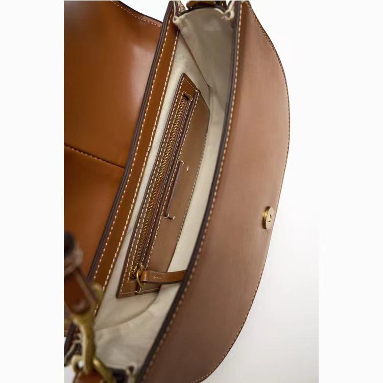 Women's Bags Women's Bag New Saddle Bag Magnetic Buckle Flap Sewing Decoration Messenger Bag One Piece Dropshipping_voghion.com