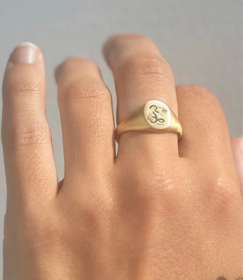 Gioielli da donna, anello in smalto New Art, in acciaio al titanio placcato oro_voghion.com