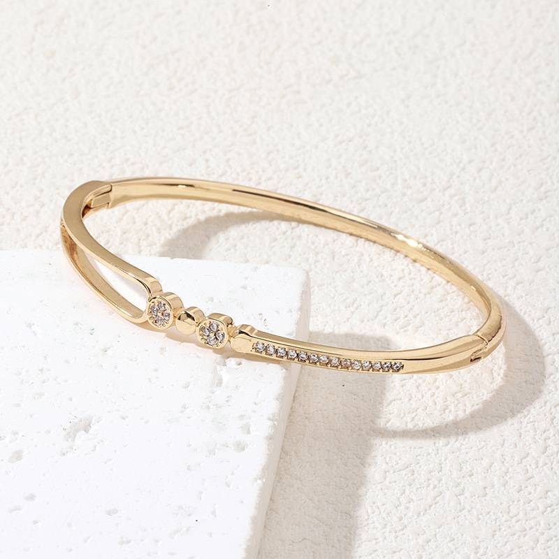 Klassescht Temperament Fortune Bracelet Mikro ageleet Zirkon Open Bracelet Bijouen fir Fraen_voghion.com