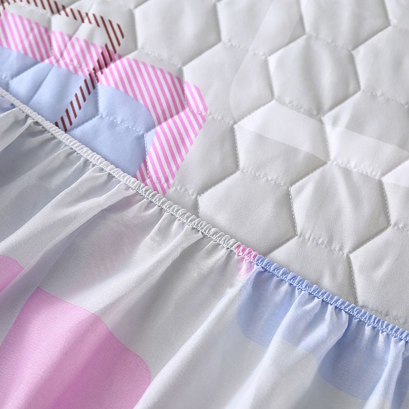 Printed Quilted Fitted Sheet Set 3-Piece Cotton Filled Includes Mattress Protector Pillowcase Wrinkle Resistant Easy Care Stylish Floral Design_voghion.com
