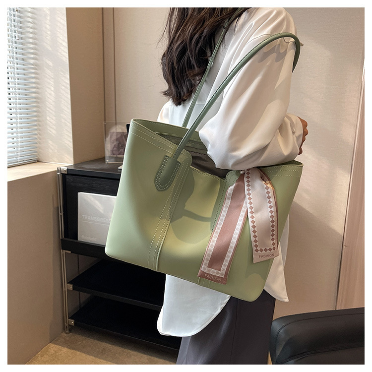 Borsa a tracolla versatile da donna, di grande capacità, primavera/estate 2024, con texture popolare, per i pendolari_voghion.com