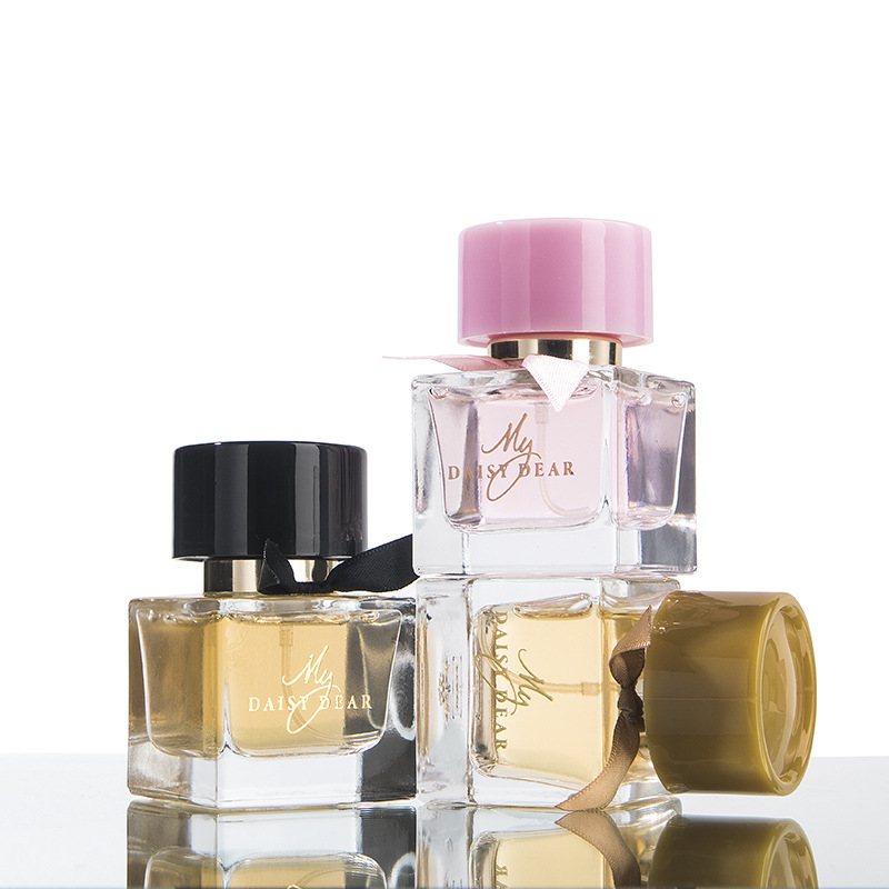 Rapporto qualità-prezzo Cyber Red Small City Yixiang Profumo da donna fresco, naturale e durevole 30 ml_voghion.com