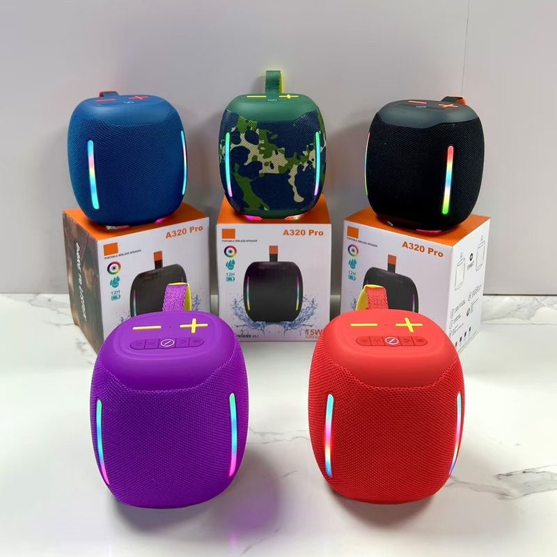Neien A320pro drahtlose Bluetooth waasserdicht Outdoor Handheld 15W Subwoofer RGB Faarfluuchten Netzwierklautsprecher_voghion.com