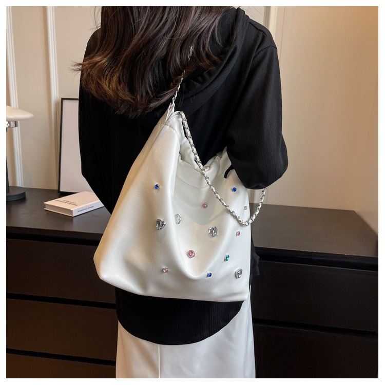 Bolso de basura con cadena para mujer, bolso de hombro sencillo que combina con todo, lleno de diamantes, bolso de mano de alta gama, 2023_voghion.com