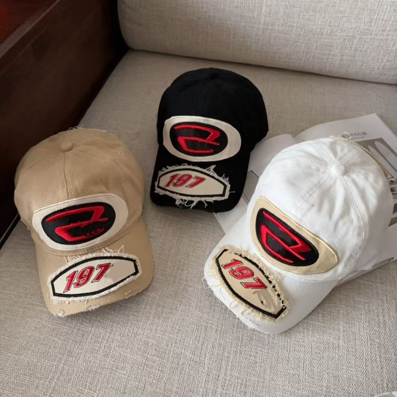 2025 Dark Vibes Style Nischen-Softtop-Entenschnabelpaar-Street-Fashion-Marke, gewaschene Baseballkappe mit gesticktem Logo_voghion.com