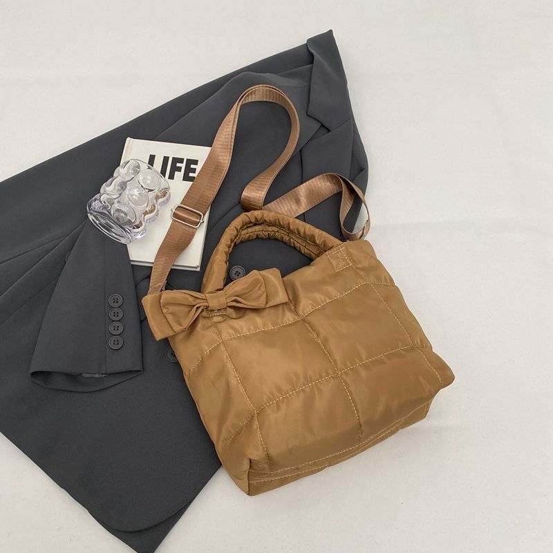 Borsa a mano con fiocco alla moda di alta gamma per donna 2023, nuova borsa a secchiello versatile alla moda per pendolari_voghion.com