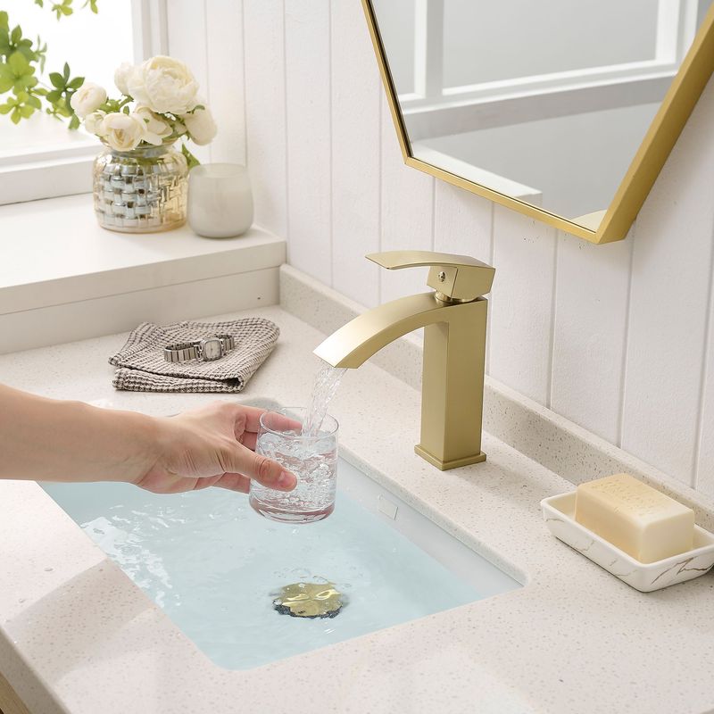 Waterfall Showerhead Bathroom Faucet, Single Handle Bathroom Sink Faucet_voghion.com