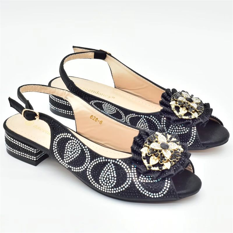 Women's low heeled sandals with evening bag matching drill button_voghion.com