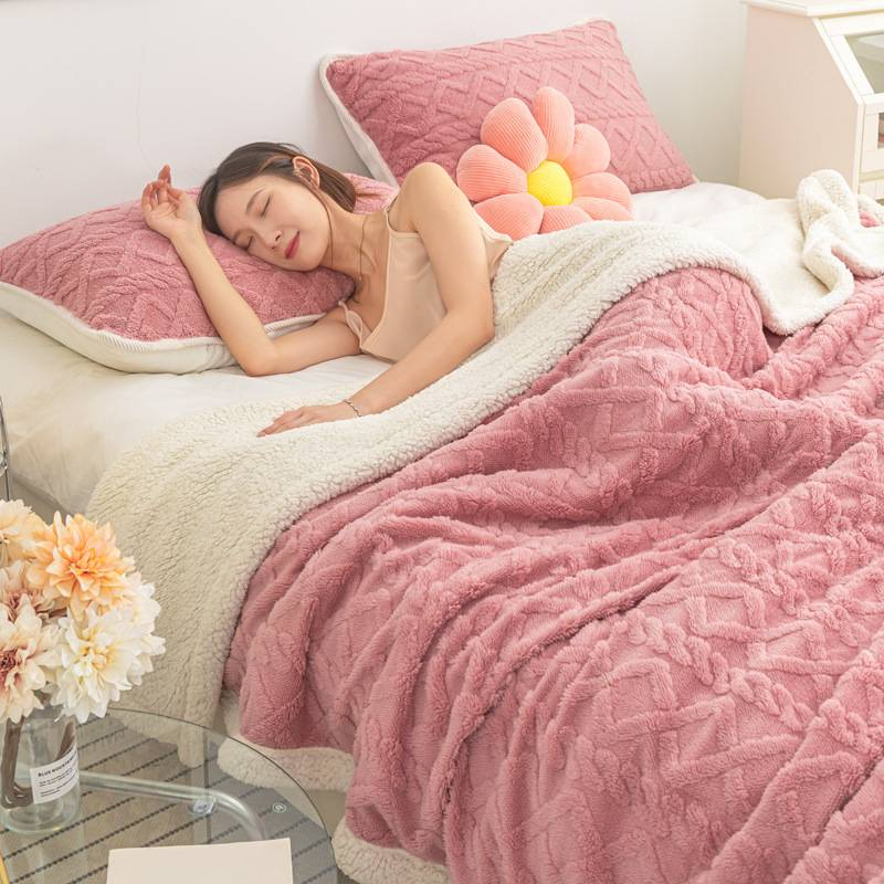 Casa e giardino Moda semplice coperta in taffetà tinta unita autunno e inverno coperta jacquard doppio strato spessa grande coperta casual in lana di agnello_voghion.com