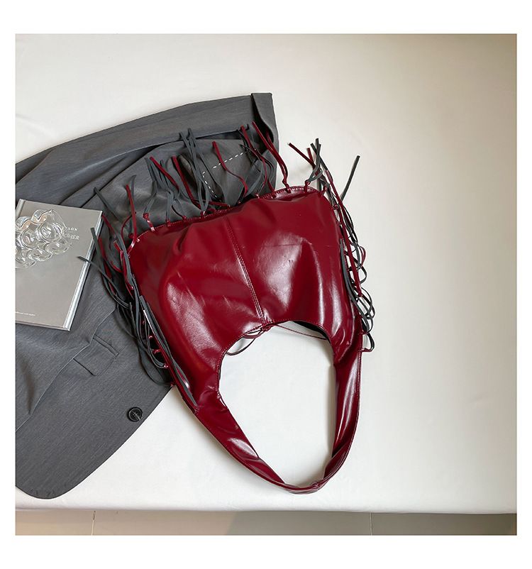 Trendy Fashion Tassel Underarm For Women 2025 Autumn New Korean Style Casual Versatile Single Shoulder Commuter Bag_voghion.com