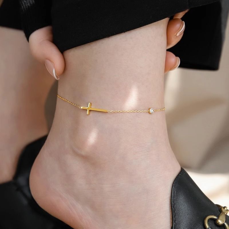 Neues luxuriöses Nischen-High-End-Fußkettchen aus Titanstahl mit Kreuz und Diamantbesatz für Damen, modische Super-Feen-Fußkette_voghion.com