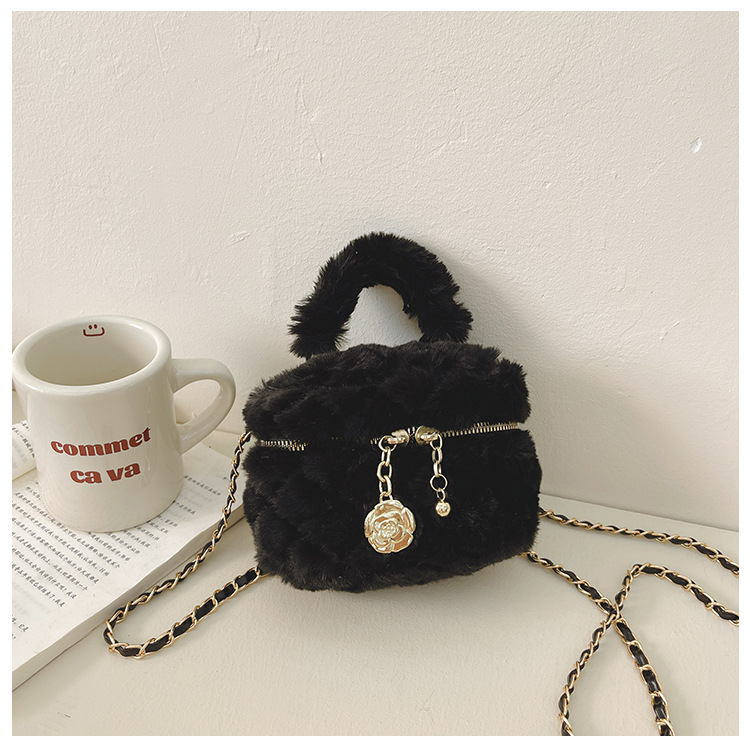 Kindertas herfst en winter nieuwe internet beroemdheid ruitvormige pluche emmer tas kleine geur meisje ketting crossbody tas lippenstift envelop meisje_voghion.com