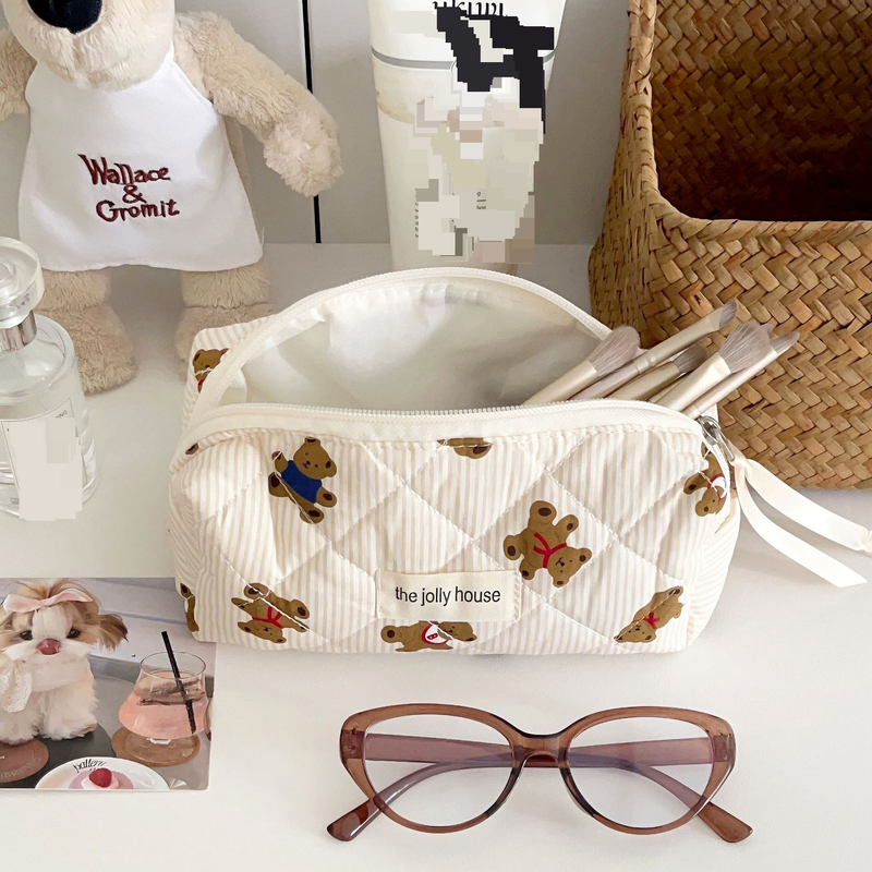 Ins Cosmetic Bag Cartoon Bear Large Capacity Portable Hand Held Travel Cosmetic Storage Bag Toiletries Bag_voghion.com