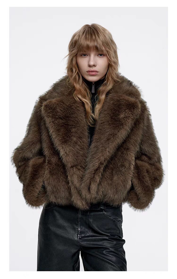 Schicker kurzer Damen Kunstpelzmantel mit Reverskragen, Winter Teddyjacke, elegantes Cropped Top für Streetwear & Casual_voghion.com