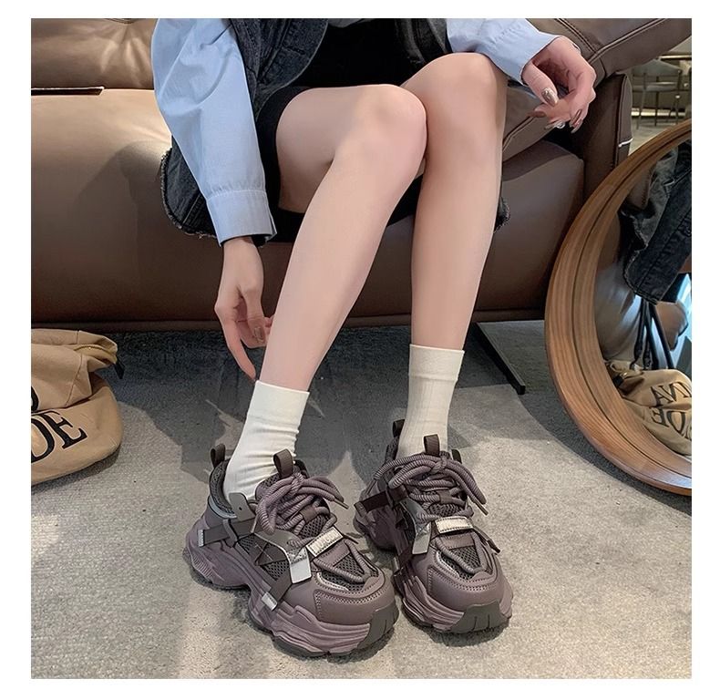 High Beauty Cloud 2024 Frühjahr Neue dicke Sohle runder Kopf, kleine duftende Canvas Casual Board Schuhe für Frauen_voghion.com
