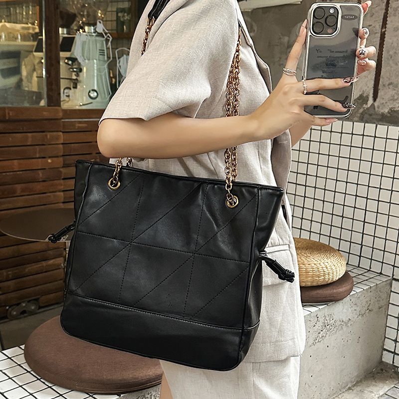 Borsa a secchiello in pelle scamosciata per donna, autunno inverno 2025, nuova moda, tracolla a catena, da pendolare, da ascella_voghion.com