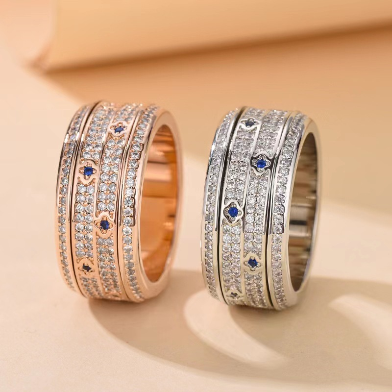 Classico anello girevole per coppia che corre nel tempo, con trifoglio e diamanti per uomo e donna, anello rotante con stella a cielo intero, stesso stile per uomo e donna_voghion.com