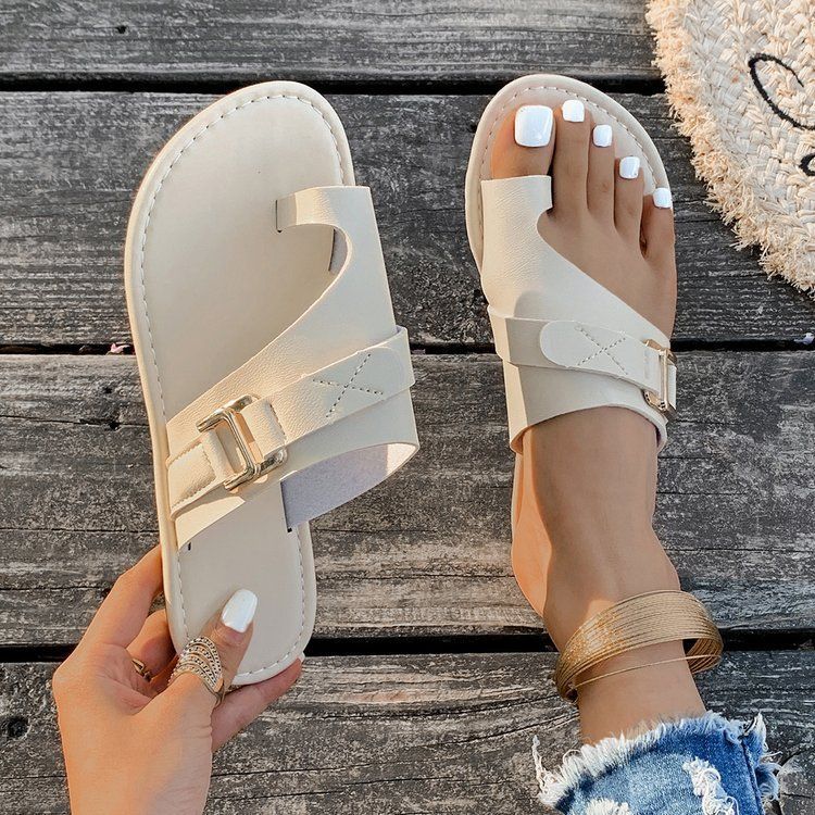 Sandálias femininas plus size com argola para os dedos, verão 2024, sandálias rasas para atividades ao ar livre_voghion.com