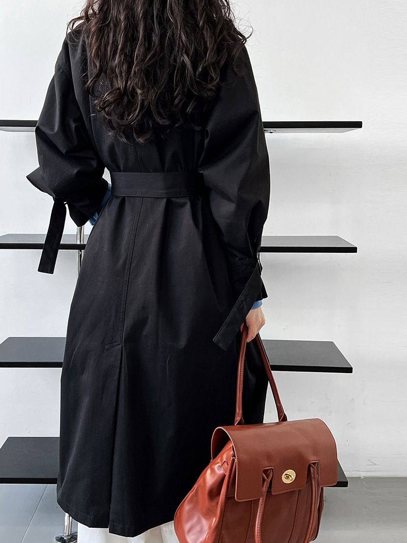 Elegant British-Style Long Trench Coat For Women – Minimalist & Luxurious Knee-Length Overcoat With Adjustable Belt, Pure Cotton, Black & Light Beige_voghion.com