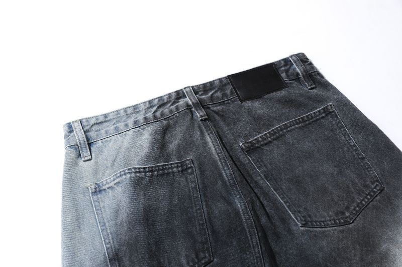 Jeans vintage a gamba larga effetto consumato con lavaggio multistrato e cuciture a contrasto: vestibilità dritta classica per un abbigliamento casual_voghion.com
