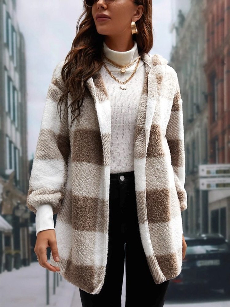 Cardigan in maglia a blocchi di colore a quadri larghi del 2025, maglione alla moda per le donne_voghion.com