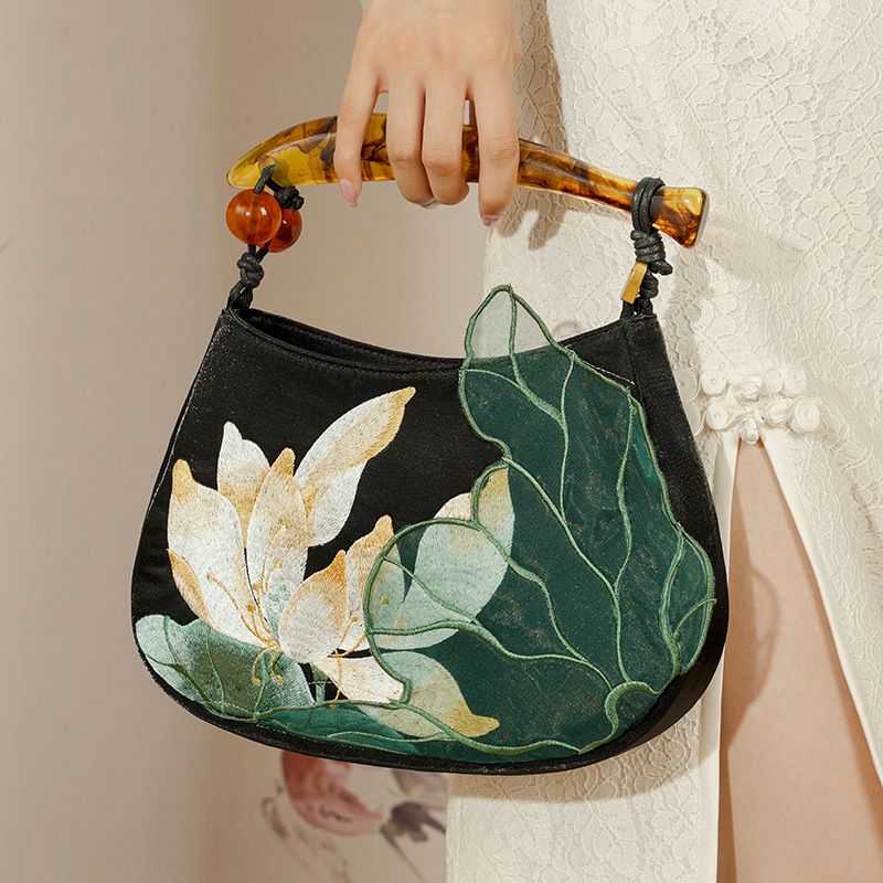 Fish Sinking Autumn Water Ancient Style Banquet Metal Handbag 3D Cheongsam Small Square Bag_voghion.com