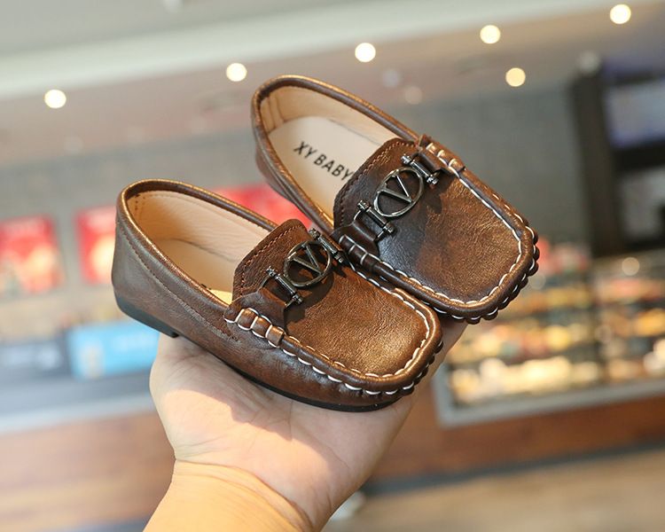 Scarpe per bambini Scarpe con le dita dei piedi per ragazzi 2024 primavera nuove scarpe piccole in pelle per bambini in stile britannico con suola morbida scarpe singole per studenti scarpe casual per bambini_voghion.com