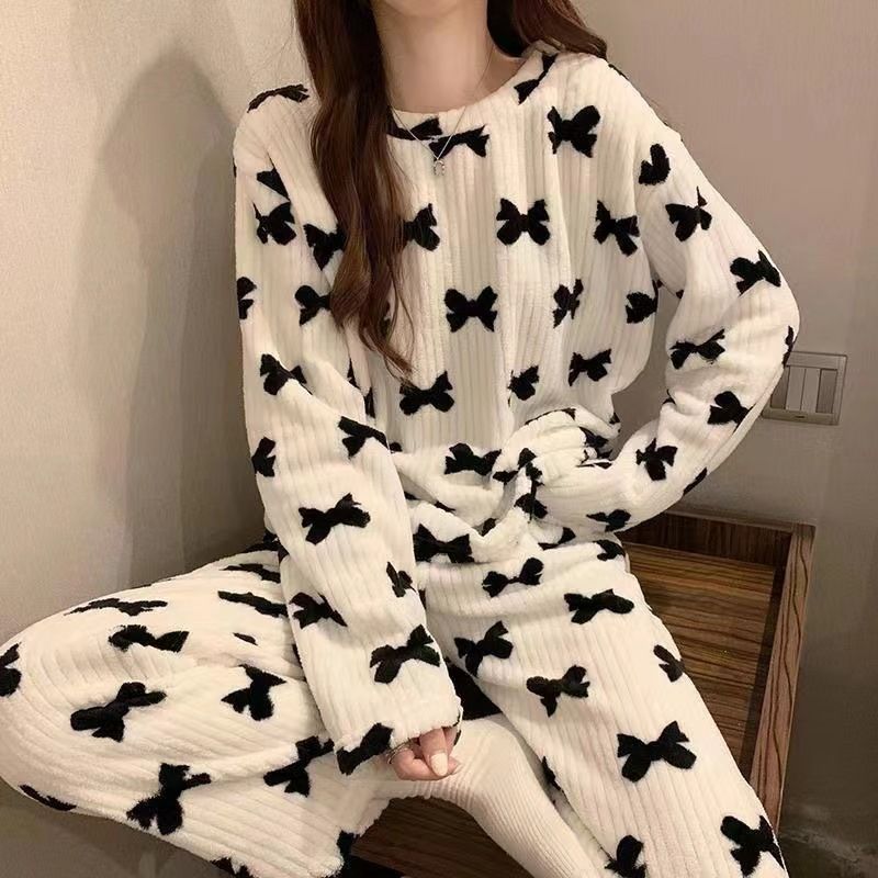 Winter Bow Print Flannel Pajama Set For Women - Cozy Fleece Loungewear With Elastic Waist, Long Sleeve & Pants (One Size, White)_voghion.com