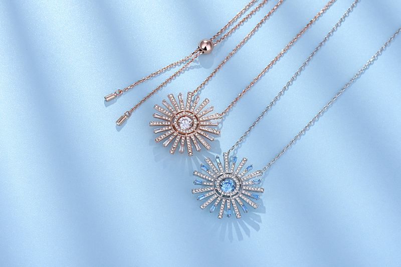 Beating Heart Warm Sun Anniversary Necklace Sweater Chain Women Sunflower Design_voghion.com