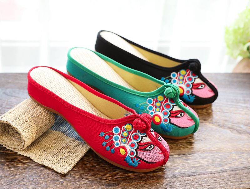 Hausschuhe Bestickte Stoffschuhe China-Chic Quintessence Gesichts-Make-up Blumige Damensandalen_voghion.com