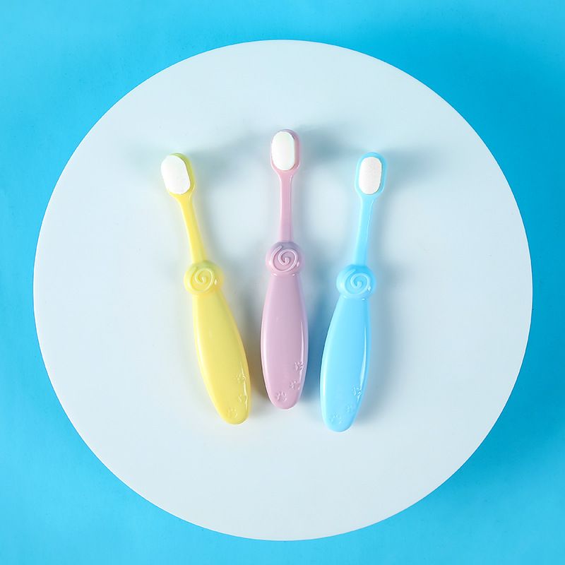 1-3 year old baby ultra-fine children's toothbrush, single pack cloud soft ten thousand bristle toothbrush_voghion.com