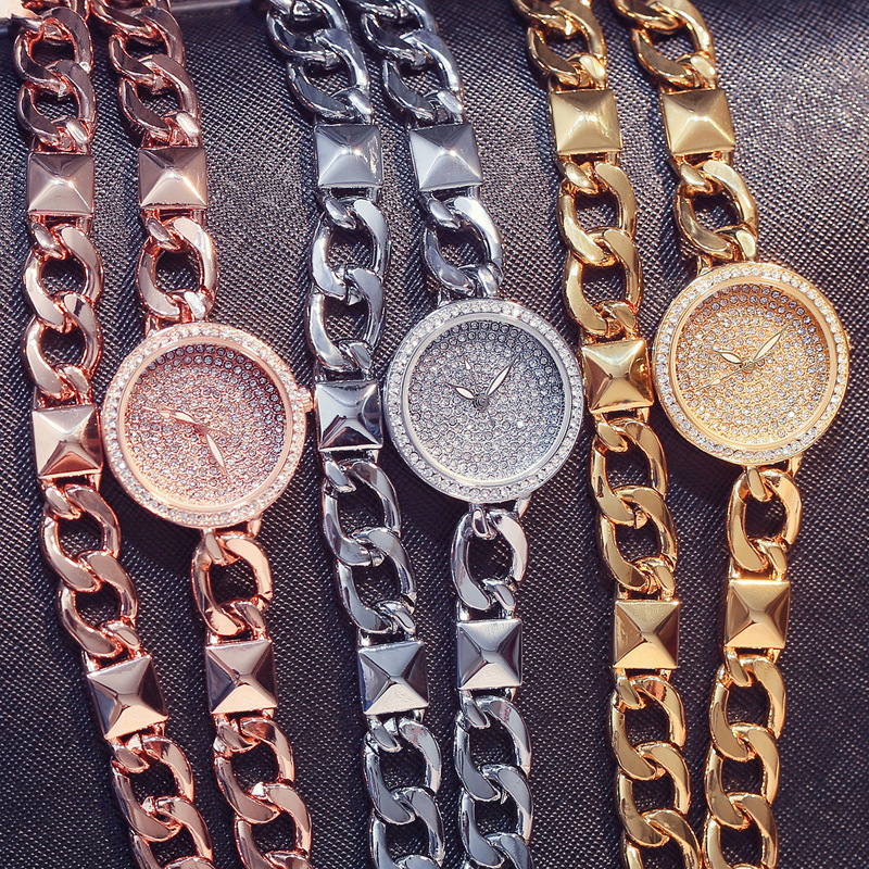 Cacaxi-Uhr für Damen, Roségold, Volldiamant, Kette, Artikel, modischer Trend, wasserdichte Quarzuhr_voghion.com