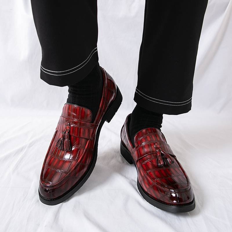 Neue Mode aus echtem Leder Quaste Business Casual Loafer Schuhe für Männer Schwarze Business Formale Lederschuhe für den täglichen Büro Casual Herrenschuhe für Dr_voghion.com