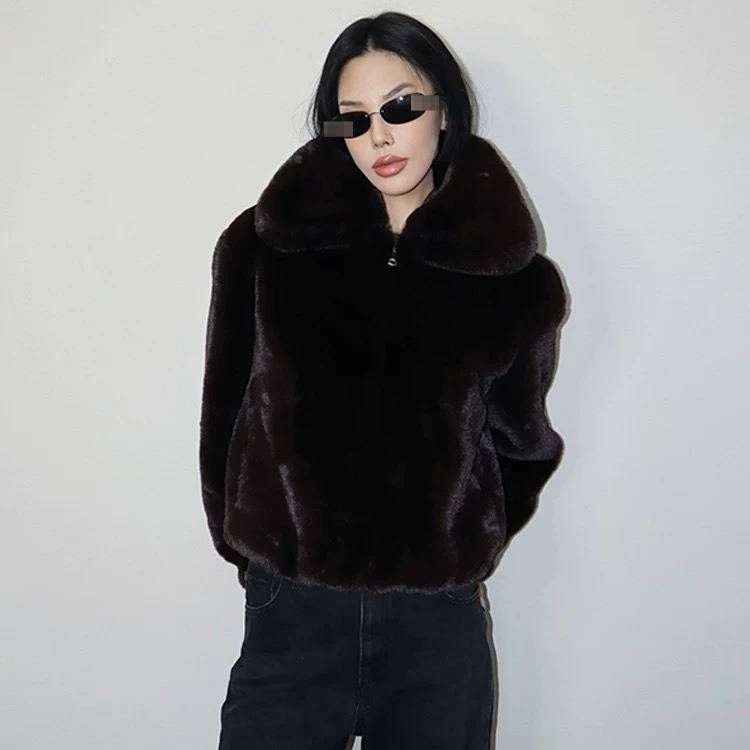 Cappotto invernale in pelliccia sintetica da donna – Collo spesso e morbido, vestibilità oversize, giacca corta ed elegante – Comodo e alla moda (nero)_voghion.com