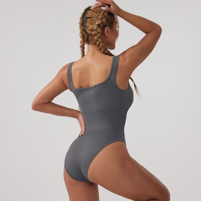 Combinaison de yoga une-pièce moulante à séchage rapide avec pantalon triangle côtelé à col carré_voghion.com