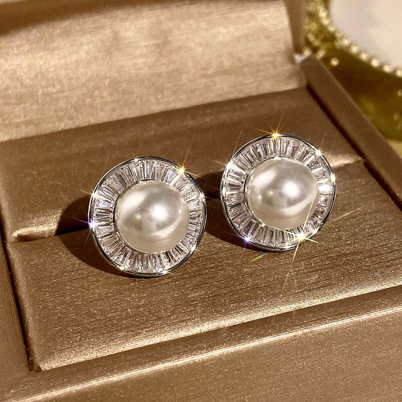 Cao Shis neuer trendiger und sanfter kleiner Duftstil für Frauen mit fortgeschrittenem Temperament, unregelmäßigen runden Ohrringen,_voghion.com