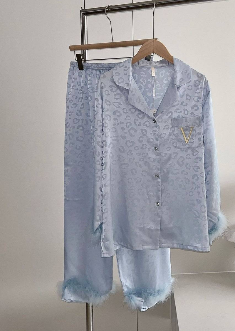 Embroidery Satin Sleepwear Set – Feather Design Long-Sleeve Loungewear (M-XL) – Elegant & Breathable For Home & Outings_voghion.com