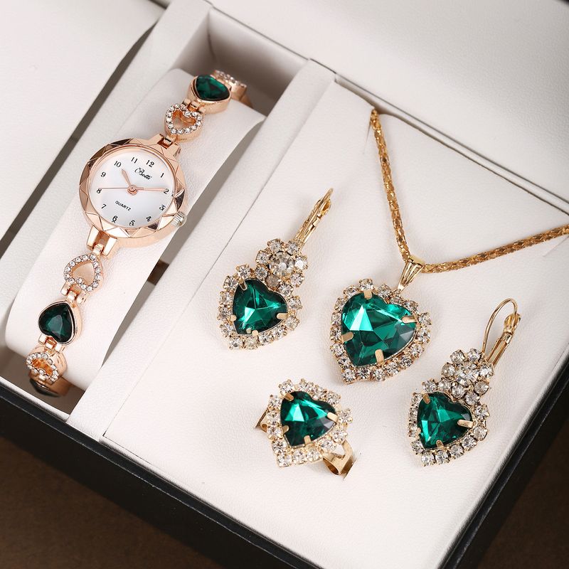 Orologio al quarzo minimalista di lusso da donna con quadrante rotondo e set di gioielli a forma di cuore - Elegante bracciale in acciaio inossidabile_voghion.com