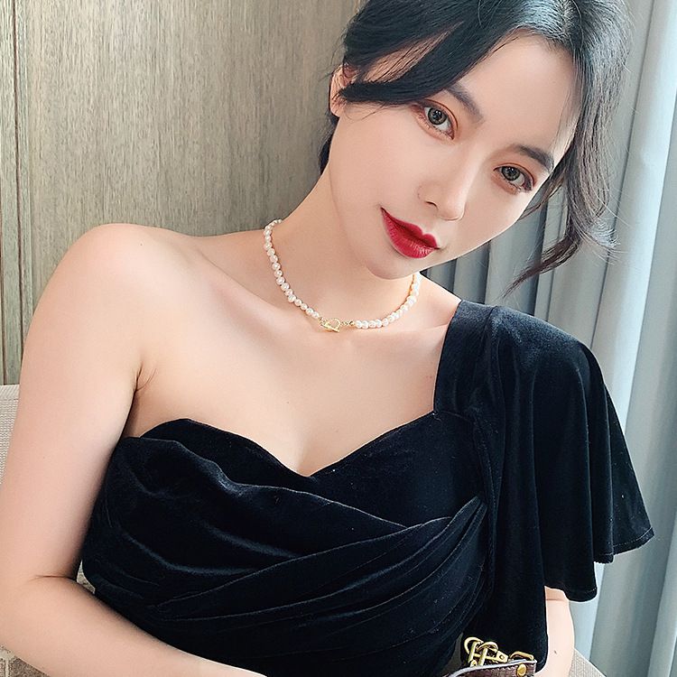 OT buckle Baroque freshwater pearl necklace niche design clavicle chain girlfriend student bracelet female simple cold style_voghion.com