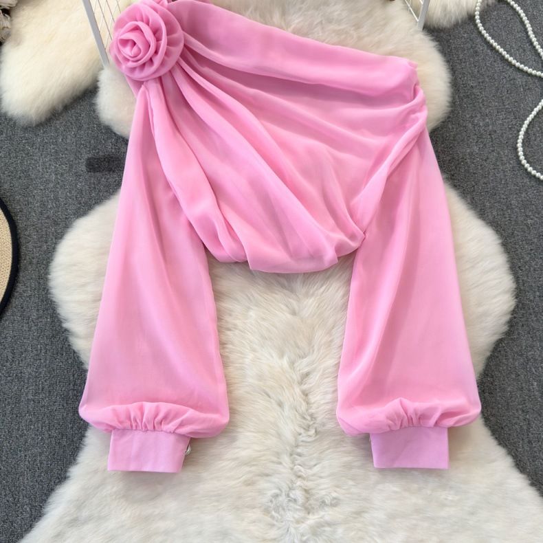 Damenbekleidung Modedesign dreidimensionale Blume schräger Kragen schulterfrei locker schlank Chiffonhemd Damen Casual Tops_voghion.com