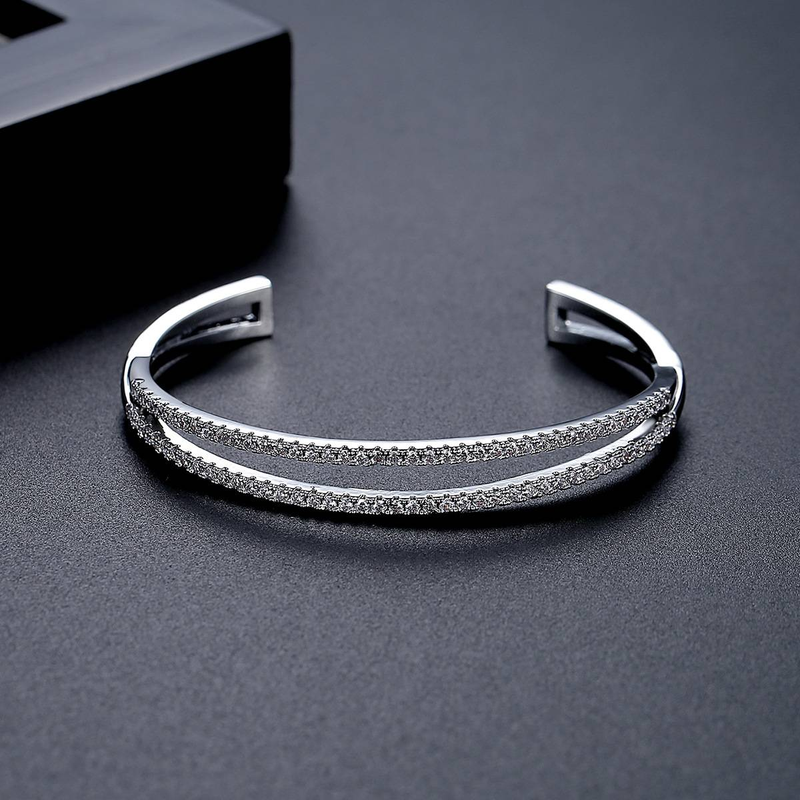 Bracciale rigido regolabile con doppio strato di zirconi, elegante gioiello da donna, per l'uso quotidiano. Bracciale aperto regolabile._voghion.com