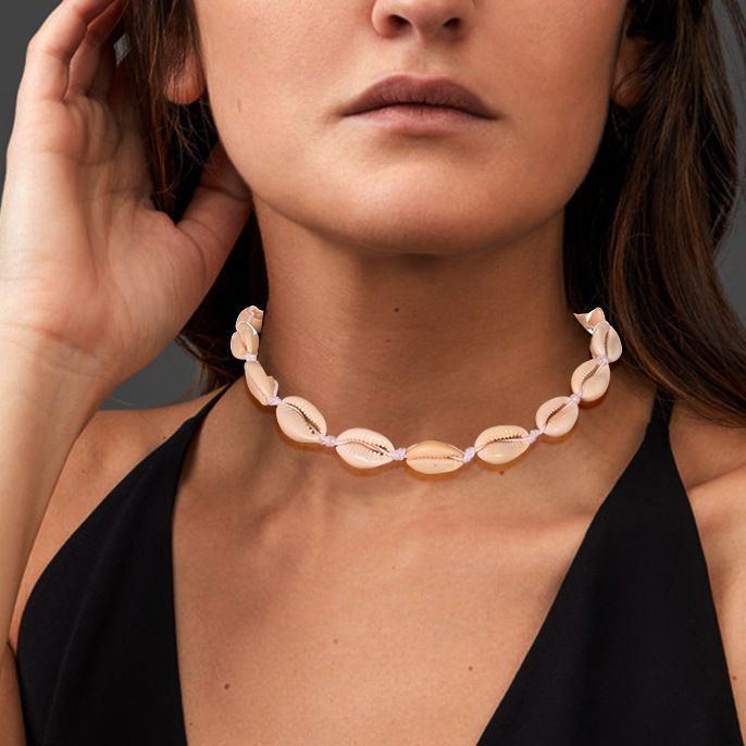 Nuova collana minimalista in filo di cotone naturale con infilatura fatta a mano e catena regolabile per clavicola estiva da spiaggia_voghion.com