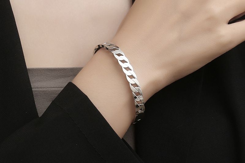 Damenschmuck – Stilvolles Titanstahl-Kettenarmband mit hohlem Design, minimalistisch und stapelbar für den Alltag, einfaches, vielseitiges Nischendesign_voghion.com