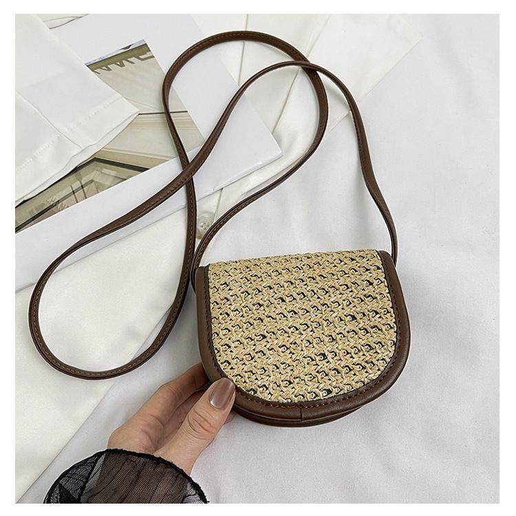 Kinder-Umhängetaschen, beliebte All-Match-Mini-Muscheltasche, Kontrastfarbe, geflochtenes Stroh, Eltern-Kind-Mädchen-Umhängetasche, Lippenstifttasche, weiblich_voghion.com