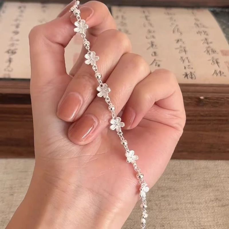 Electroplated Silver Peach Blossom Bracelet, Radiant Flower Design, Simple And Luxurious, Niche Gift For Girlfriend Or_voghion.com